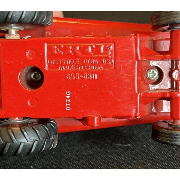 VINTAGE ERTL RED FARMING COMBINE  In GREAT CONDITION - Picture 7 of 8